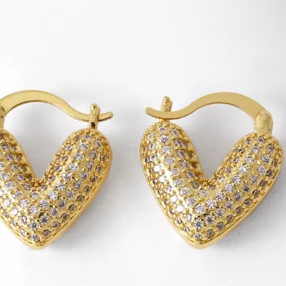Anthropologie Crystal Heart 18K Gold Plated Stainless Steel Waterproof Earrings - Picture 2 of 14